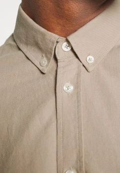 Samsøe Samsøe LIAM SHIRT - Chemise Men 19 Samsøe Samsøe LIAM SHIRT - Chemise Men -Samsøe Soldes 00b62956b6f8499d996de3fd4c219497