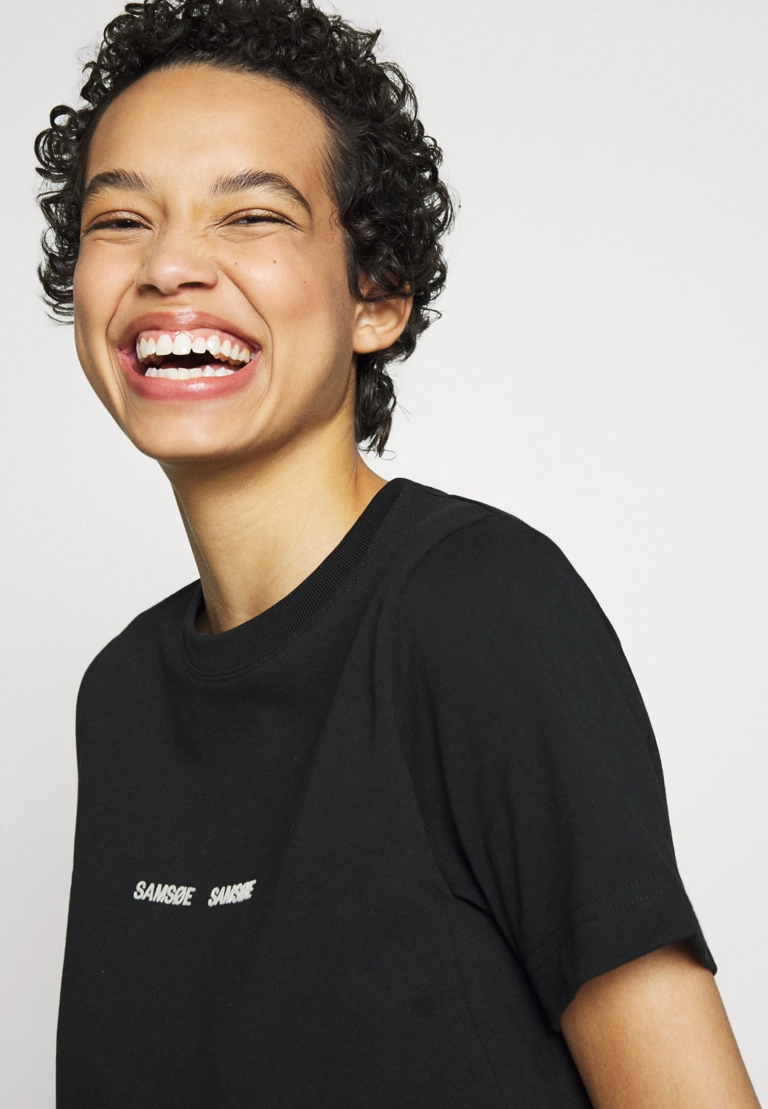 Samsøe Samsøe BARLETTA - T-shirt imprimé Women 6 Samsøe Samsøe BARLETTA - T-shirt imprimé Women – Image 4