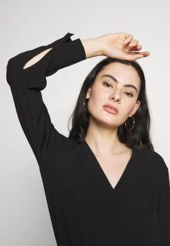 Samsøe Samsøe HAMILLA BLOUSE - Blouse Women 12 Samsøe Samsøe HAMILLA BLOUSE - Blouse Women -Samsøe Soldes 0fb16d42018c4a71b77be21b93c8e1e3