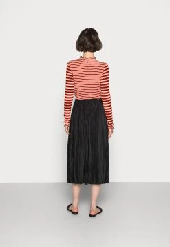 Samsøe Samsøe UMA SKIRT - Jupe plissée Women -Samsøe Soldes 11baef5922fd458794043c3d326adc7f