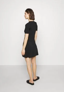 Samsøe Samsøe SHORT DRESS - Robe en jersey Women -Samsøe Soldes 12bf5ce79a6f4ae1bf02b4c23cd89a70