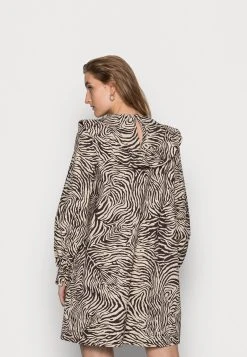 Samsøe Samsøe ODETTE DRESS - Robe de jour Women -Samsøe Soldes 138b2029c1ad40ddbb7787b002b83262