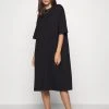 Samsøe Samsøe ELOISE DRESS - Robe en jersey Women 1 Samsøe Samsøe ELOISE DRESS - Robe en jersey Women -Samsøe Soldes 1541ca42fd204a98a929b87017f55e8d