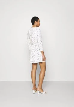 Samsøe Samsøe BRITT WRAP DRESS - Robe de jour Women -Samsøe Soldes 219cea4fa1c24555a56930e619e088b3