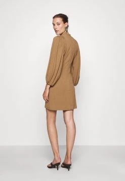 Sams&oslash;e Sams&oslash;e HARRIETTA SHORT DRESS - Robe de jour Women -Samsøe Soldes 2637f1d4c4ba422180964fe09cb0c5e2