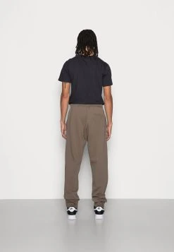 Samsøe Samsøe NORSBRO TROUSERS - Pantalon de survêtement Men -Samsøe Soldes 2742f00f7f114da2b400d7edcfcde033