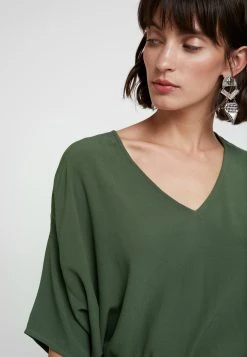 Samsøe Samsøe MAINS V NECK - Blouse Women -Samsøe Soldes 2f9f4f4f1ecd42e3bb5e292104fe24ab