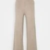 Samsøe Samsøe AMARIS STRAIGHT TROUSERS - Pantalon classique Women -Samsøe Soldes 3dcb1746b3324c08a1d5417f1b6c1bf3