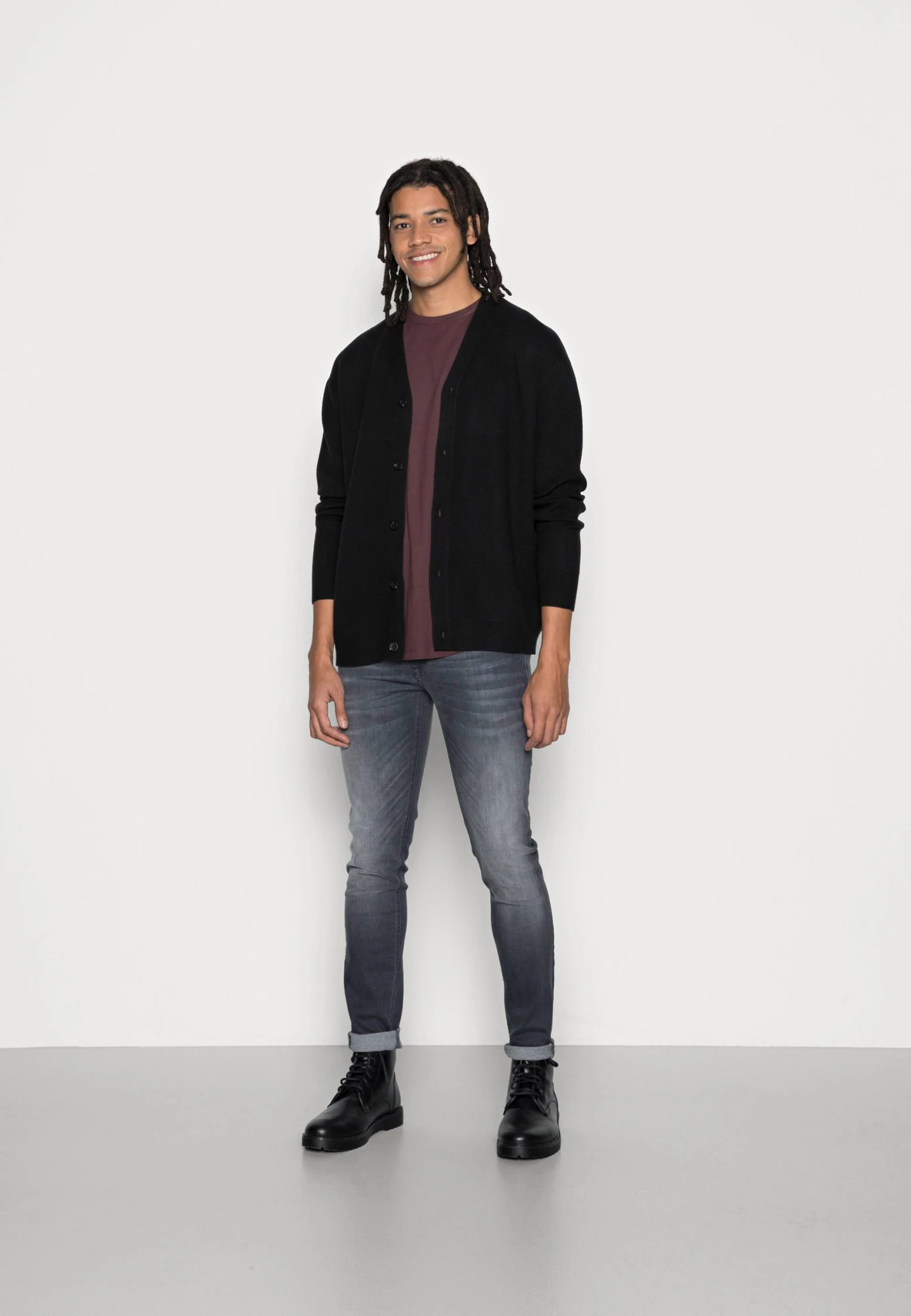 Samsøe Samsøe RYDER CARDIGAN - Gilet Men 4 Samsøe Samsøe RYDER CARDIGAN - Gilet Men – Image 2