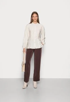 Samsøe Samsøe HOYS STRAIGHT PANTS - Pantalon classique Women 8 Samsøe Samsøe HOYS STRAIGHT PANTS - Pantalon classique Women -Samsøe Soldes 5f55451fe03c4faaba225d11e0e092fe