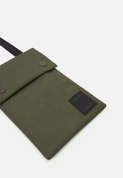 Samsøe Samsøe COBETT NECK UNISEX - Sac bandoulière All -Samsøe Soldes 6b49fa133534498695aa4c413ef32a93