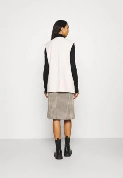 Samsøe Samsøe ERIKA VEST - Veste sans manches Women -Samsøe Soldes 79c2a99e3d1d4b7fa8816f3340be6c77