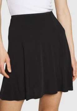 Sams&oslash;e Sams&oslash;e CORNEA SHORT SKIRT - Jupe trapèze Women -Samsøe Soldes 7d2ea161036e45f283bc1974b9861441