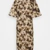 Samsøe Samsøe DEMI DRESS - Robe de jour Women -Samsøe Soldes 7fe9dae2e788486b93ddb746fe31011f