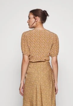 Samsøe Samsøe PETUNIA BLOUSE - Blouse Women -Samsøe Soldes 810dcd0ef05d4c3aa3f51819a1b15cea