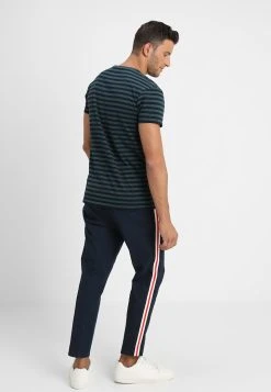 Samsøe Samsøe PATRICK - T-shirt imprimé Men -Samsøe Soldes 8e30826c62bc47e696a0c49dbb5fe232