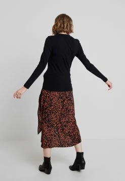 Sams&oslash;e Sams&oslash;e ESTER - T-shirt à manches longues Women -Samsøe Soldes 8fb6aaaea389470ea38a36d25eb49608