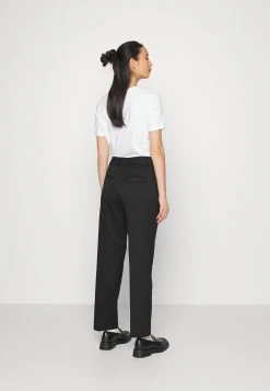 Sams&oslash;e Sams&oslash;e ROBYNA TROUSERS - Pantalon classique Women -Samsøe Soldes 92f48195ca8f415cbdadb98cb44d9911