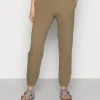 Samsøe Samsøe CARMEN TROUSERS - Pantalon de survêtement Women -Samsøe Soldes 94d41f5679a44994a2af7ab58df210a1