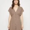 Samsøe Samsøe VALERIE SHORT DRESS - Robe chemise Women -Samsøe Soldes 9cef2ee38bc04a21a74364a5ac3c6998