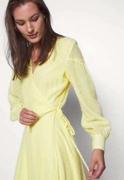 Samsøe Samsøe TULIP DRESS - Robe longue Women -Samsøe Soldes a3e3130d51824a73bd40f4d56f926b30