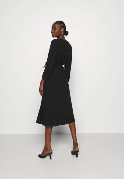 Samsøe Samsøe BRITT WRAP DRESS - Robe de jour Women -Samsøe Soldes a4e8ae9b59f8460688f689faba8227ae