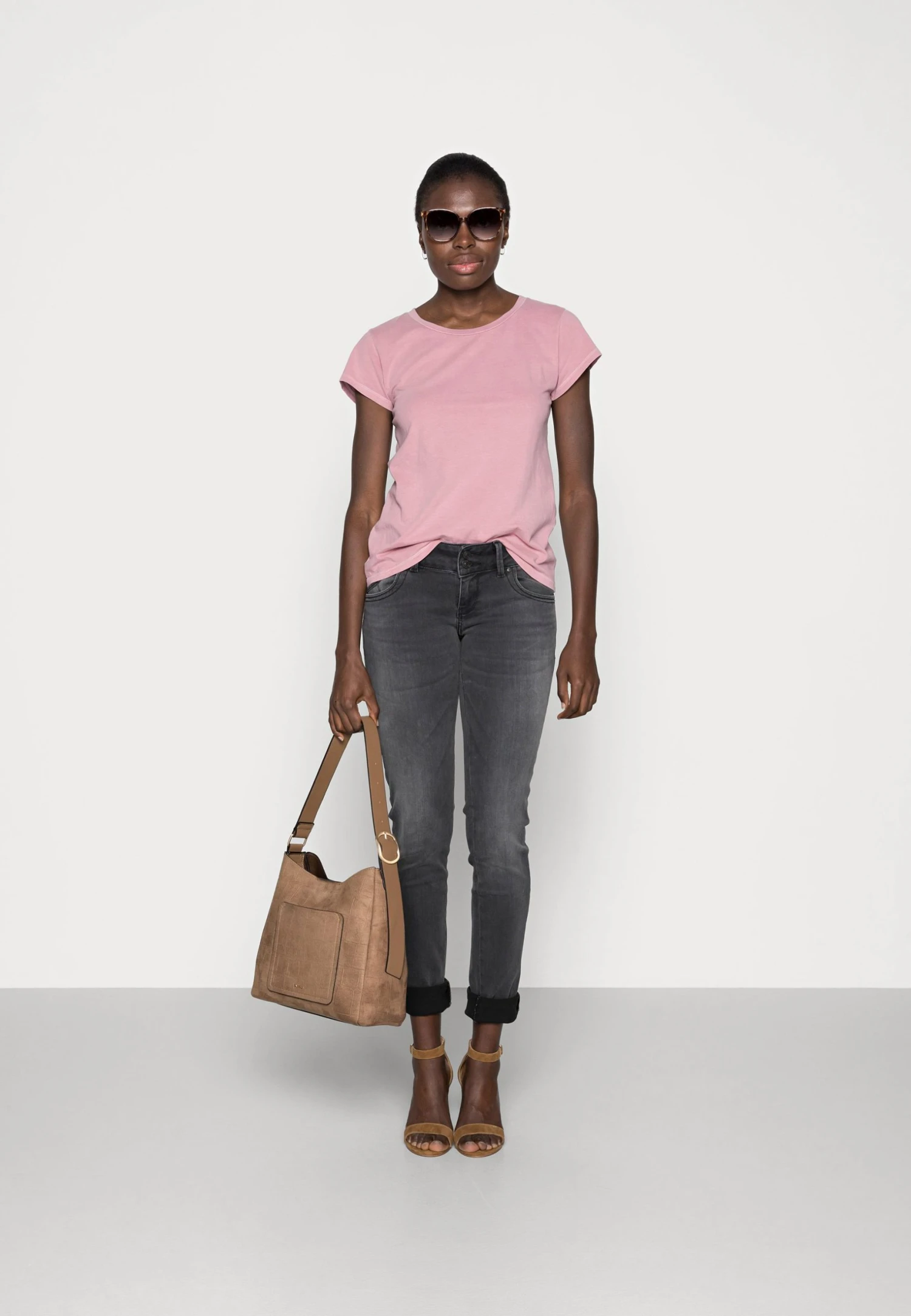 Samsøe Samsøe LISS - T-shirt basique Women 4 Samsøe Samsøe LISS - T-shirt basique Women – Image 2