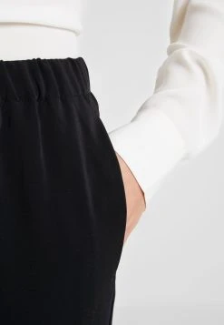 Samsøe Samsøe HOYS PANTS - Pantalon classique Women 16 Samsøe Samsøe HOYS PANTS - Pantalon classique Women -Samsøe Soldes a6bc9e7069d54d6c828f1fad6c2319c2