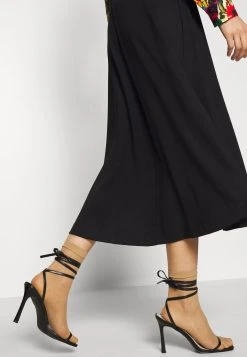Samsøe Samsøe SUSIE SKIRT - Jupe trapèze Women -Samsøe Soldes b0e706afd249462d9a1ffbee0cc24a3f