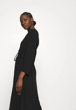 Samsøe Samsøe BRITT WRAP DRESS - Robe de jour Women -Samsøe Soldes b456abda71da468ea559f16bdd6520da