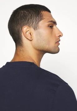 Samsøe Samsøe ARRIE - T-shirt à manches longues Men 14 Samsøe Samsøe ARRIE - T-shirt à manches longues Men -Samsøe Soldes bea11b55cc5a4323b427c076a6e8ce29