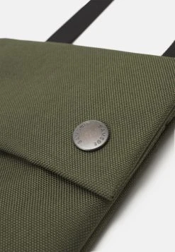 Samsøe Samsøe COBETT NECK UNISEX - Sac bandoulière All -Samsøe Soldes c000d734a5ed4034b3d56a961fa6a4a6