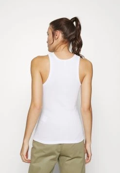 Samsøe Samsøe ALEXO TANK - Débardeur Women 16 Samsøe Samsøe ALEXO TANK - Débardeur Women -Samsøe Soldes c1b5c0bf35f14e5795e40555fb06a9d3