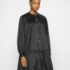 Samsøe Samsøe STAR DRESS - Robe de jour Women -Samsøe Soldes cc561fb5368940478bbf985b3ebf4526