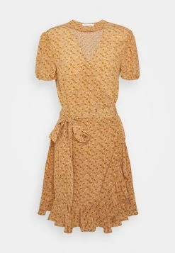 Samsøe Samsøe LINETTA DRESS - Robe de jour Women -Samsøe Soldes dbd3306bd6dd4ecfa9eb68facad8d162 1