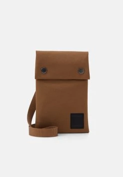 Samsøe Samsøe COBETT NECK UNISEX - Sac bandoulière All -Samsøe Soldes eed294ed389640bc895e129a3ff4d506