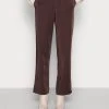 Samsøe Samsøe HOYS STRAIGHT PANTS - Pantalon classique Women -Samsøe Soldes ef0dcfc5cea34d949965bb5a783ab4e4