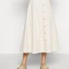 Samsøe Samsøe ROWENA SKIRT - Jupe trapèze Women -Samsøe Soldes f3788e2207b2459abb645f95d2997ad0