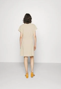 Samsøe Samsøe VALERIE SHORT DRESS - Robe chemise Women 13 Samsøe Samsøe VALERIE SHORT DRESS - Robe chemise Women -Samsøe Soldes f82f989278f94c51b87ddbf859d0666a